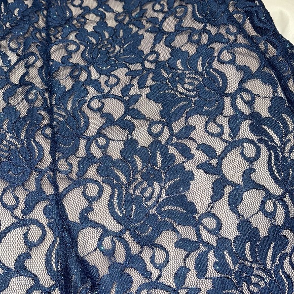 Evening gown - Picture 5 of 7